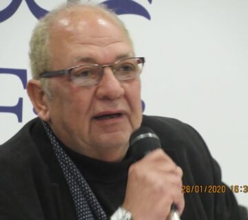دكتور سعيد توفيق فى ندوة مناقشة أحد كتبه فى معرض القاهرة الدولي للكتاب